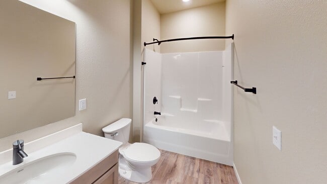 Interior Photo - 10Bedrock Apartments