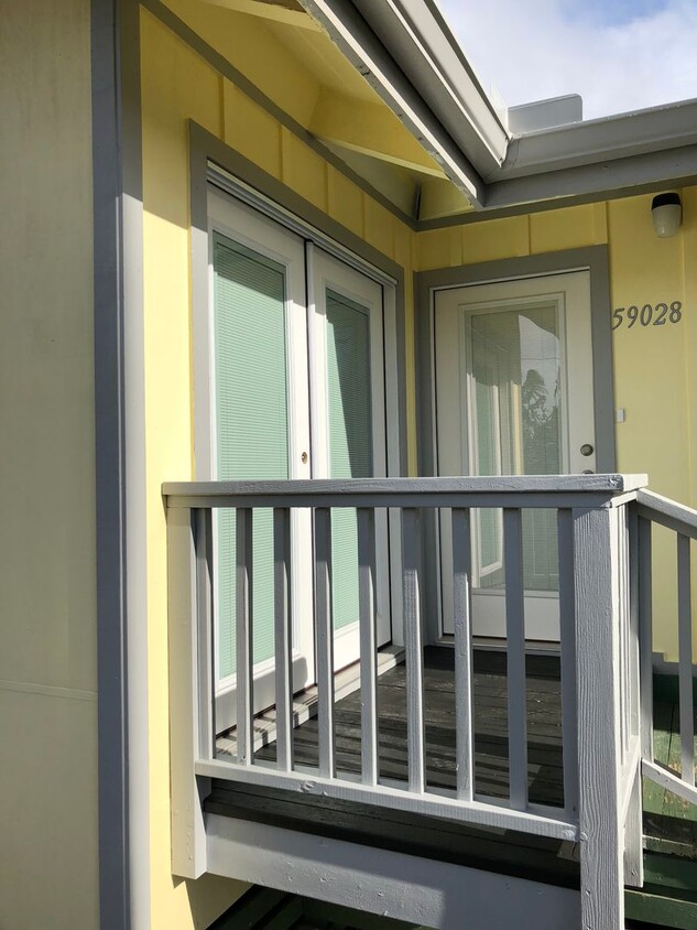 Primary Photo - Renovated Sunset Beach Home available Augu...