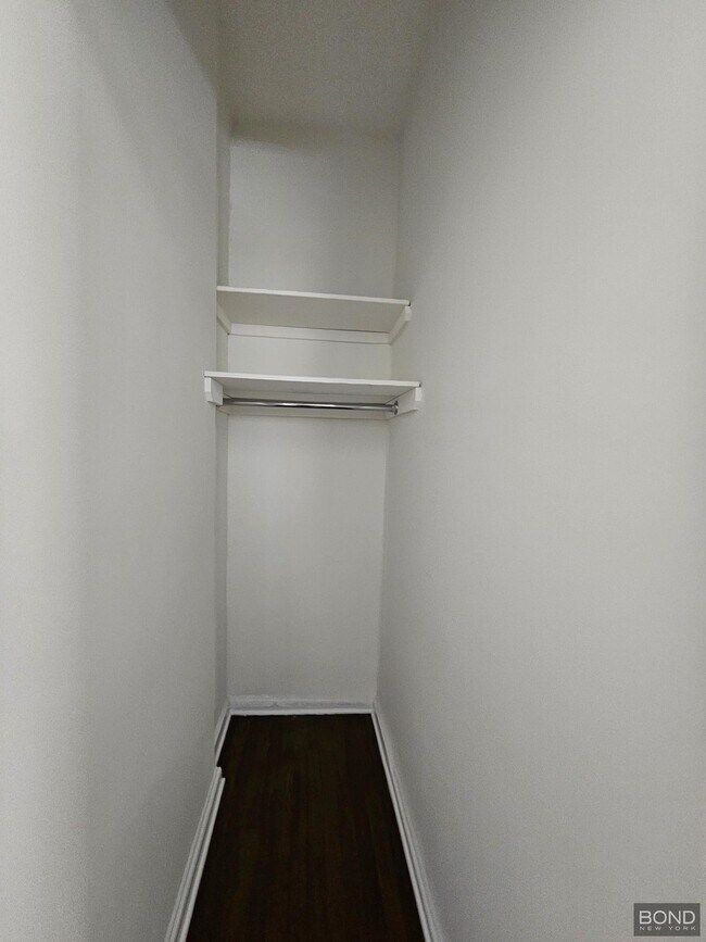 Foto del edificio - 206 W 104th St