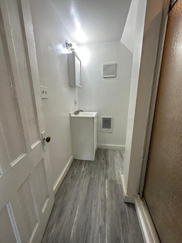 Building Photo - 250 Division St