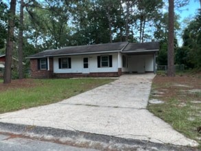 Building Photo - 2243 Delta Dr