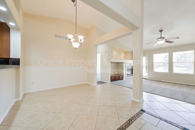 Foto del edificio - 16733 E Auburn Hills Dr