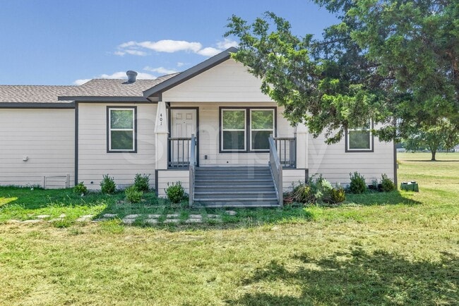 Building Photo - 401 Mcilrath Rd