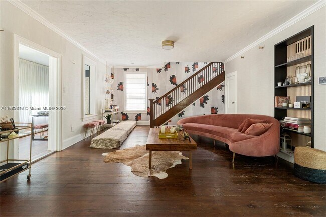 Building Photo - 177 NE 44th St