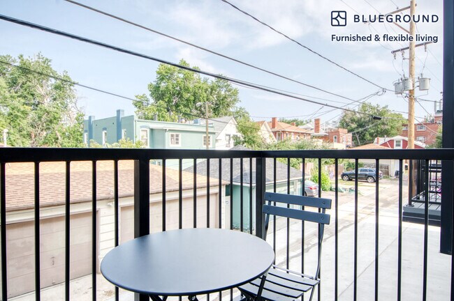Foto del edificio - 854 Emerson St