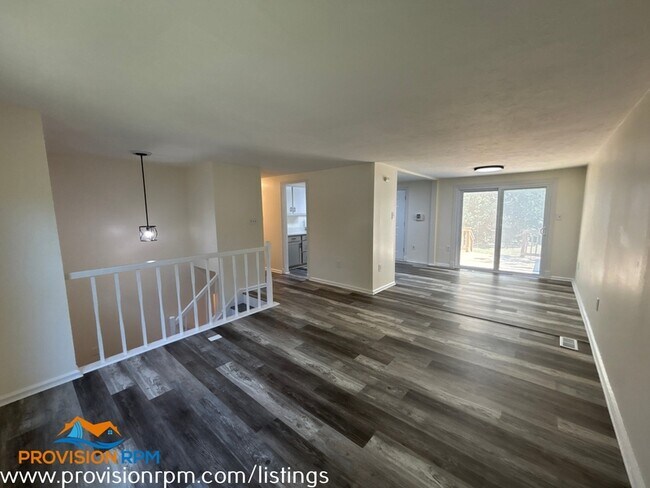 Foto del edificio - 9102 Pennswood Dr