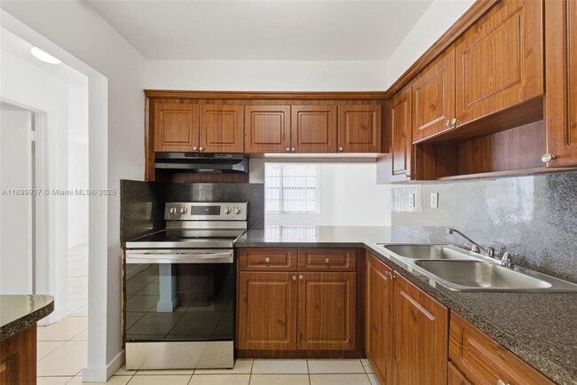 Foto del edificio - 624 NW 11th St