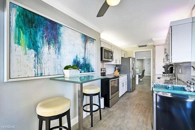 Foto del edificio - 2 br, 2 bath House - 4200 N Ocean Dr Apt 1...