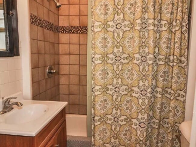 Photo - 856 N Salisbury St Apartment