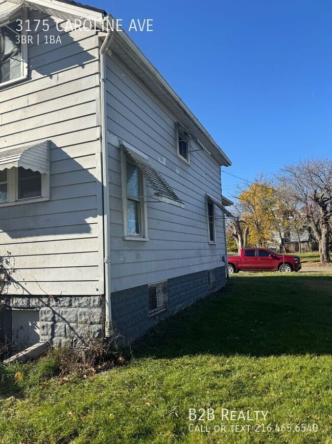 Foto del edificio - 3175 Caroline Ave
