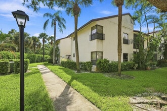 Building Photo - 2581 Carambola Cir N
