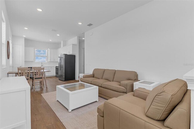Foto del edificio - 9687 MacBride Dr