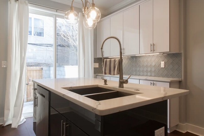 Foto del edificio - 1338 S Chadwick St