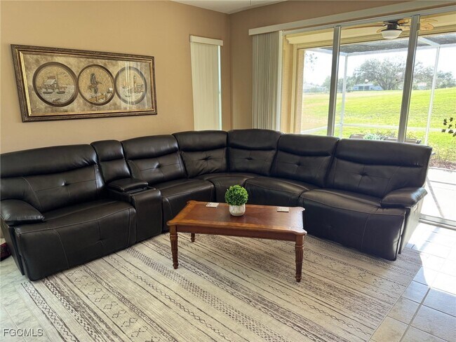 Foto del edificio - 2228 Carnaby Ct