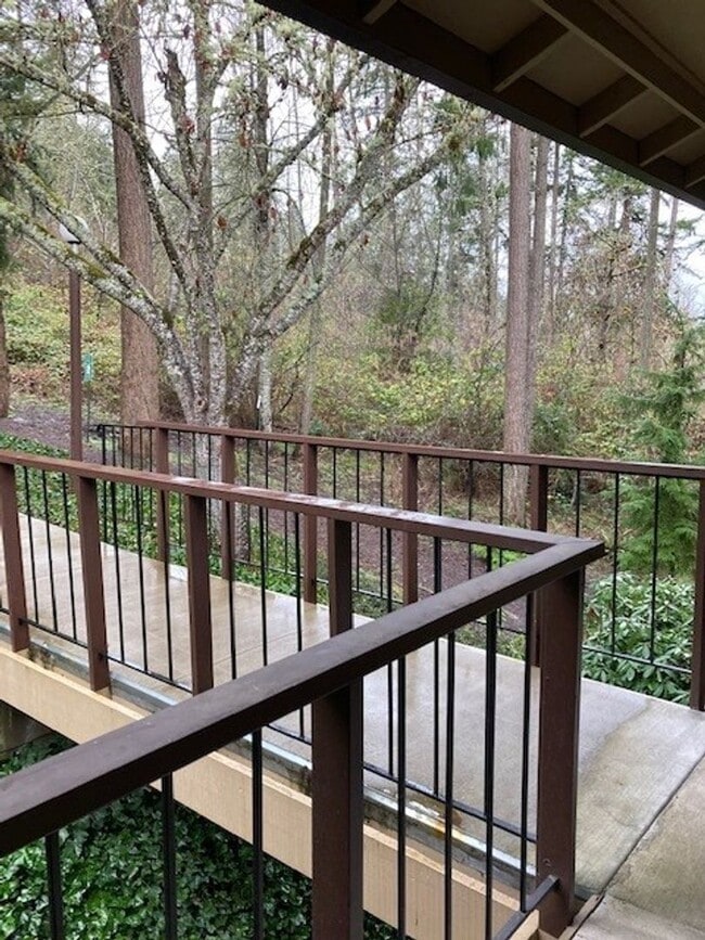 Building Photo - 3883 Colony Oaks Dr