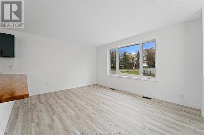 Building Photo - 143 Bellcreft Dr
