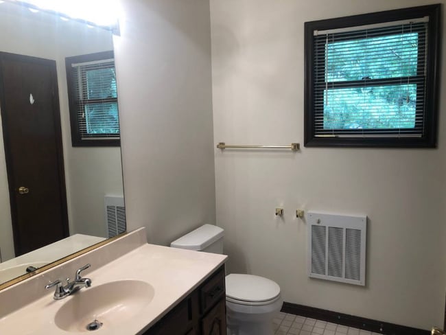 Building Photo - 296-298 Upper Demunds Rd