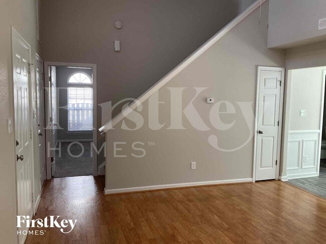 Building Photo - 12738 Planters Row Dr