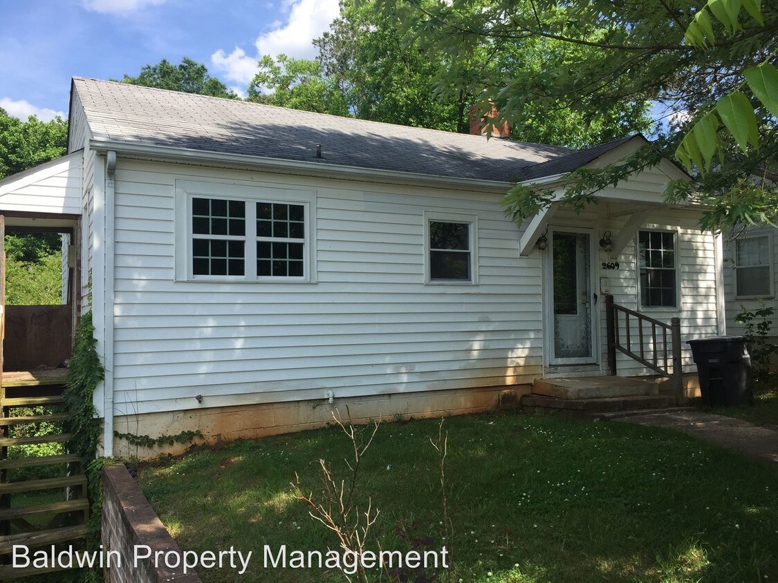 Foto principal - 2 br, 1 bath House - 2609 S MAIN STREET