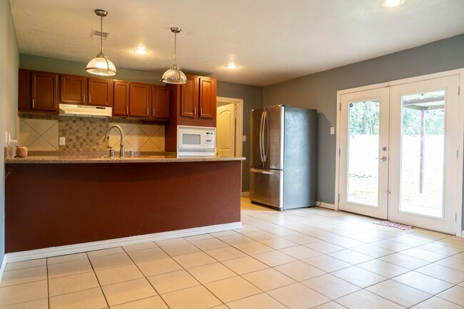 Building Photo - 12803 Segrest Dr