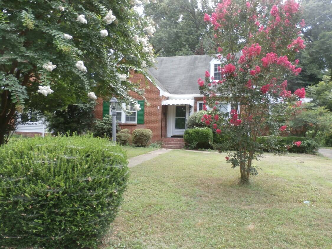 6810 Linbrook Dr, Richmond, VA 23228 House Rental in Richmond, VA