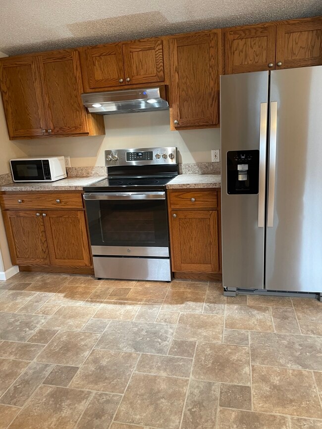 Kitchen - 2352 Saint Andrews Dr