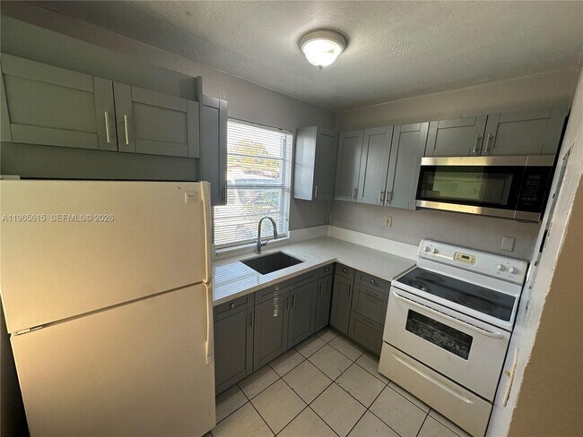 Foto del edificio - 4210 SW 25th St