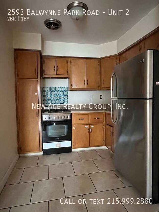 Building Photo - Two Bedroom in Wynnefield Heights with Gar...