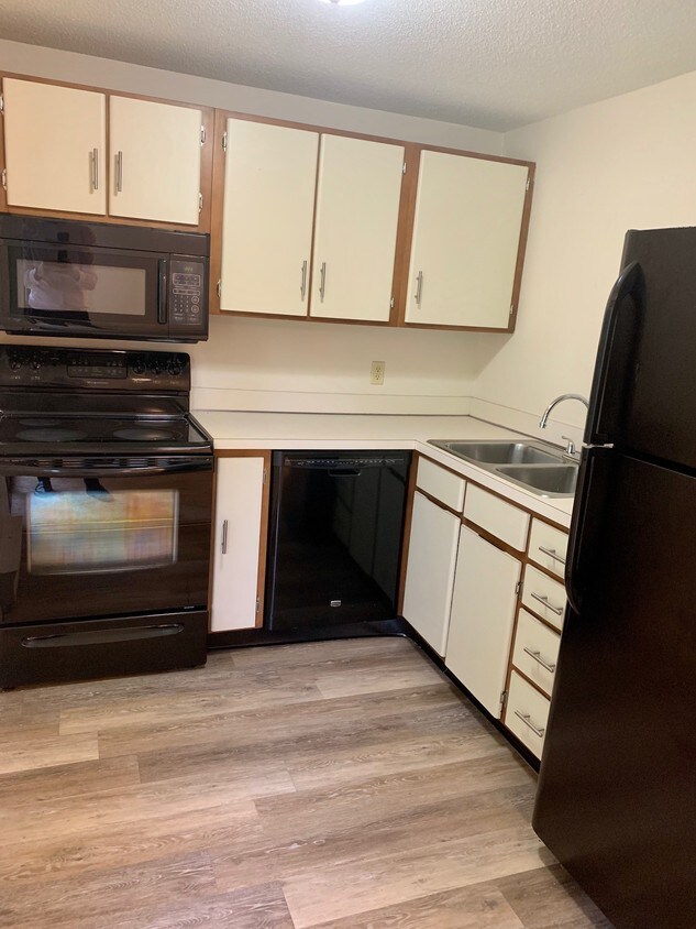 Foto principal - 95 Crouch St