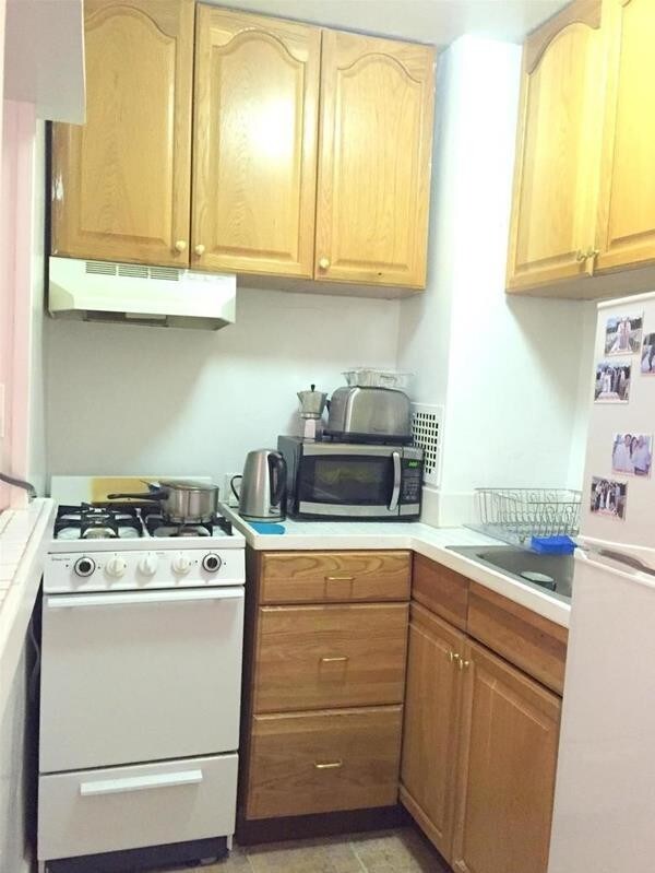 Building Photo - 149 West 95th Street