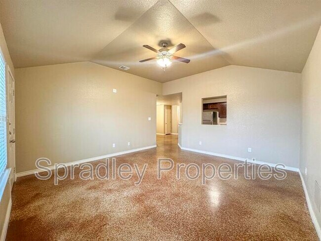 Building Photo - 1548 Kal Ct