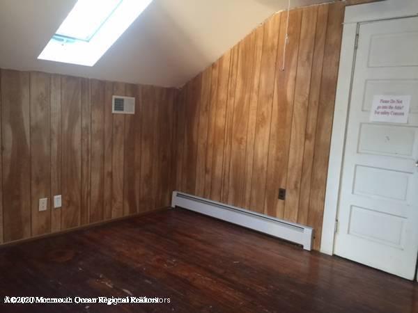 Building Photo - 19 Penrose Ln