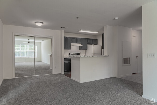 2BR, 2BA - 1,028SF - Kitchen - Grove at Cary Park