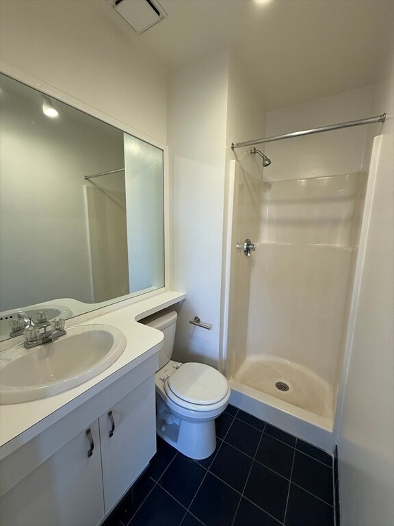 Building Photo - 4 Milford St