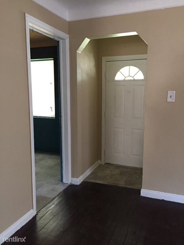 Building Photo - 2 br, 1.5 bath House - 6359 Longacre St