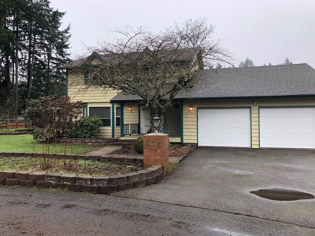 Building Photo - Price reduced