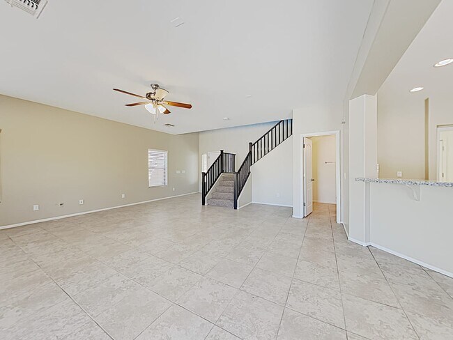 Building Photo - 13828 W Port Royale Ln