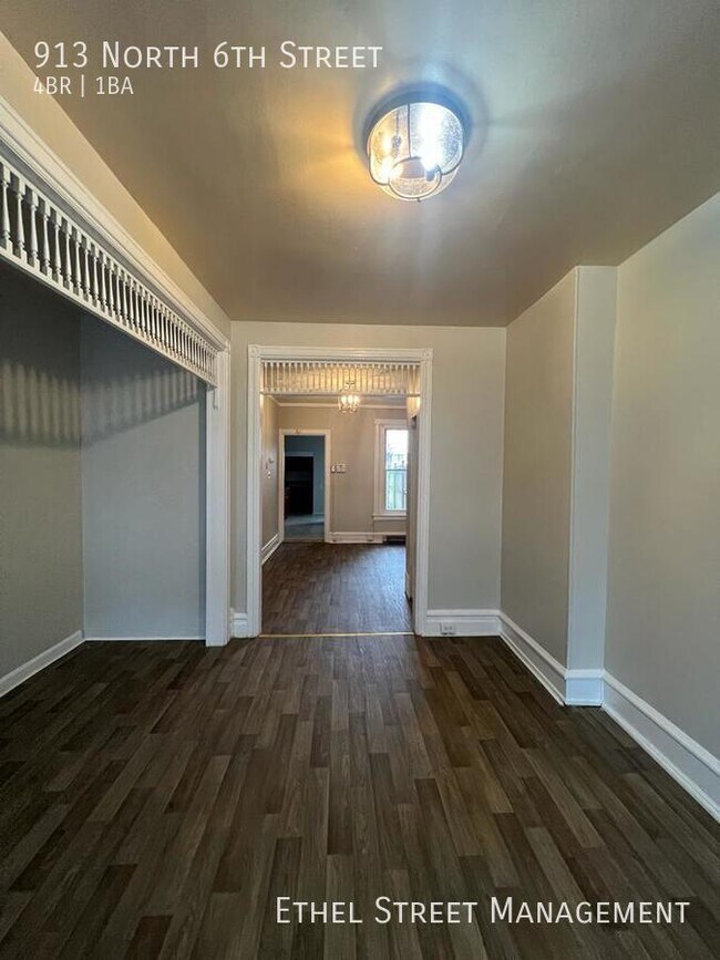 Building Photo - Spacious And Newly-Renovated Home