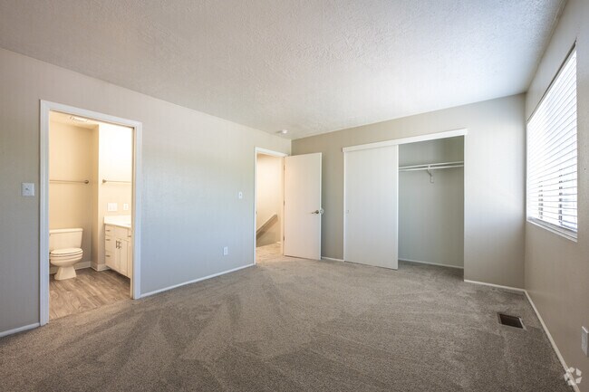 2BR, 2.5BA - 1,282SF - Primary Bedroom - Mesa Del Oso