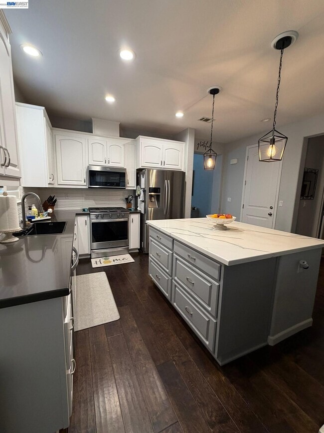 Building Photo - 684 Brazelton Cir