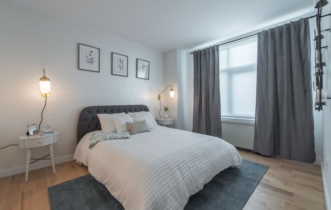 Interior Photo - The Vitagraph