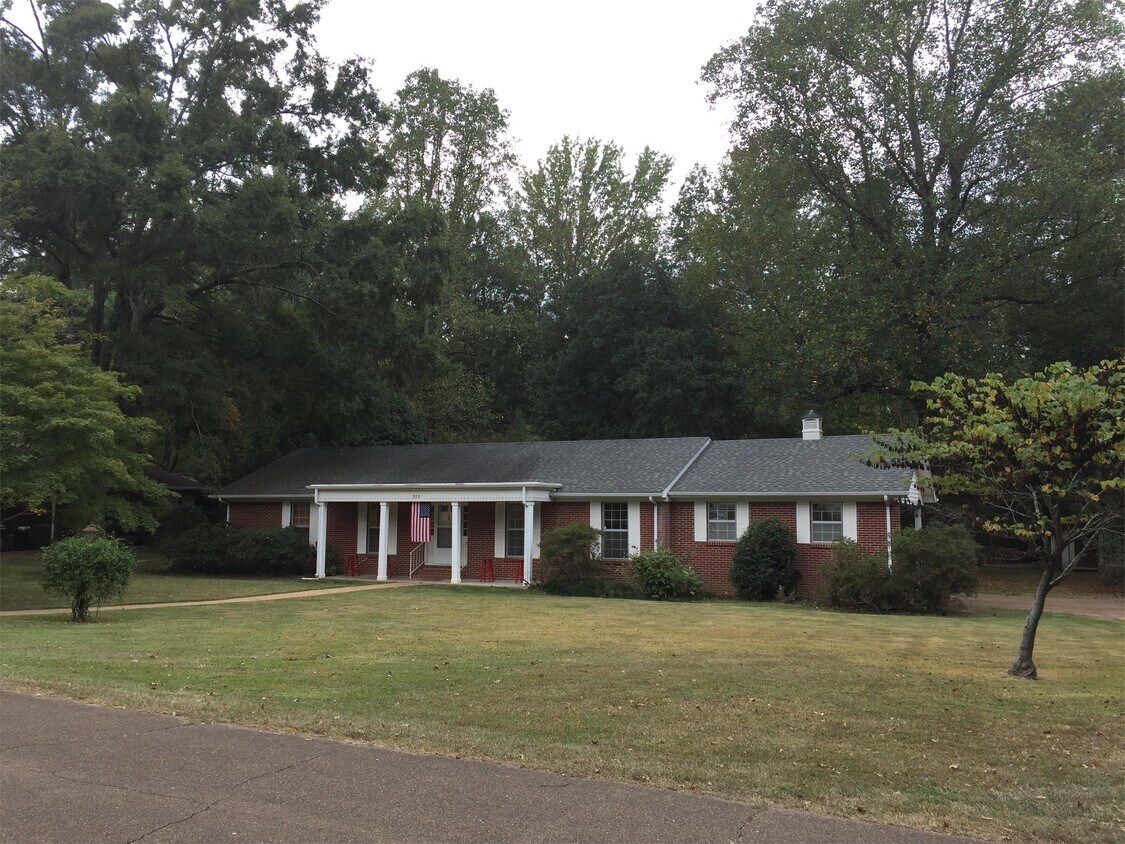 312 Garner St, Oxford, MS 38655 House Rental in Oxford, MS
