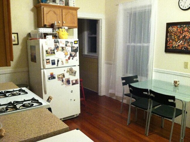 Building Photo - 21 Caldwell Ave