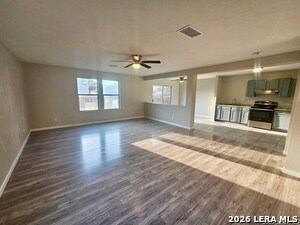 Foto del edificio - 3535 Honey Meadow