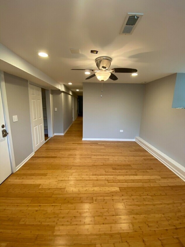 Foto principal - 6373 N Paulina St