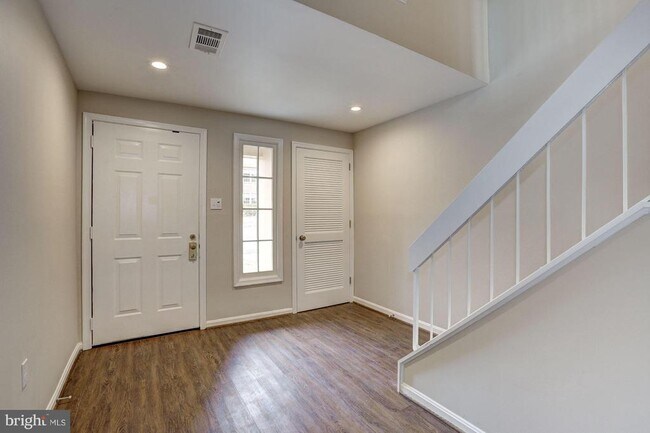 Building Photo - 11418 Encore Dr