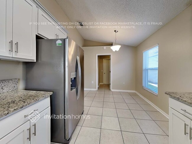 Foto del edificio - 125 Carmel Bay Dr