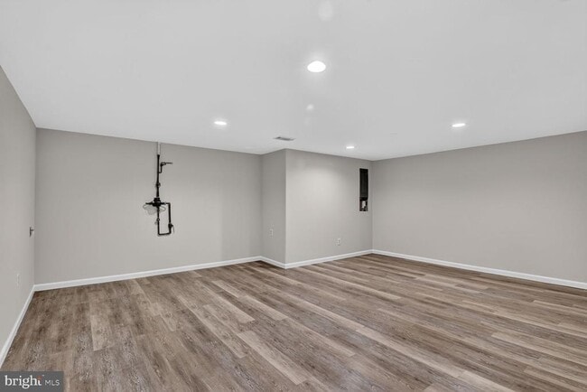 Building Photo - 9305 Bathgate Ct