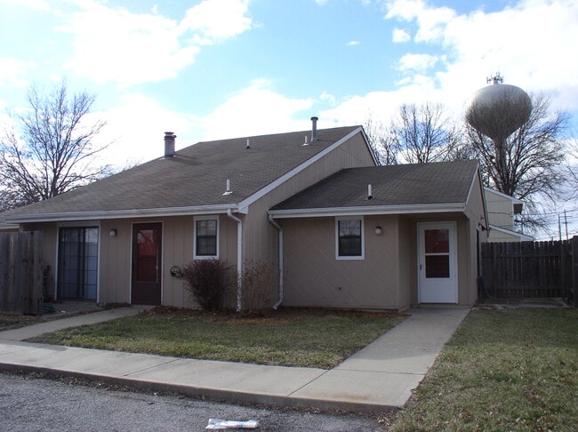 Building Photo - 3608 Westridge Dr