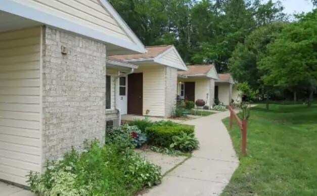 Foto del edificio - 1008 Hayden Pl